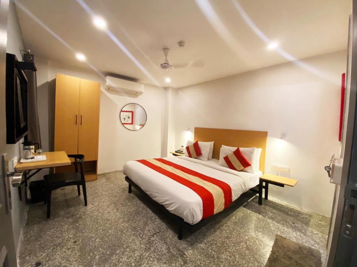 Hotel Yellow Saffron 델리 외부 사진